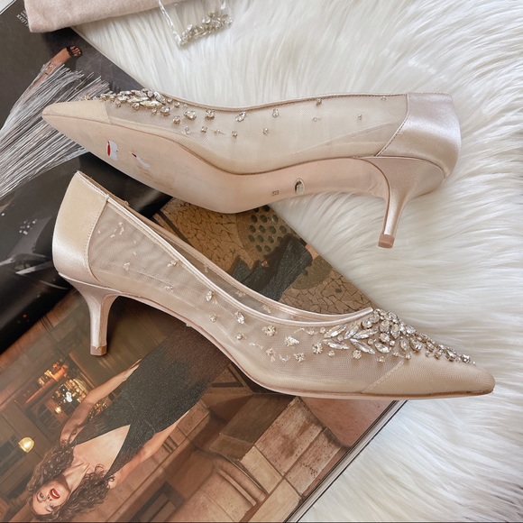 COPY - Badgley Mischka Onyx kitten heel pump - Picture 5 of 15